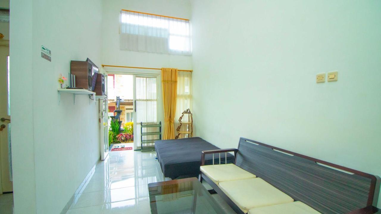 Villa El Nino 5 Bedroom Dengan Rooftop Mountain View Batu  Exteriör bild